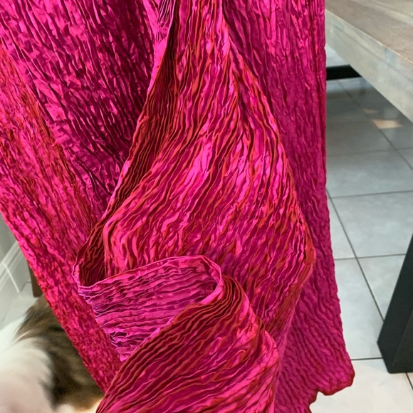 Vintage designer absolutely incredible extra long and wide silk wrap - Picture 7 of 9